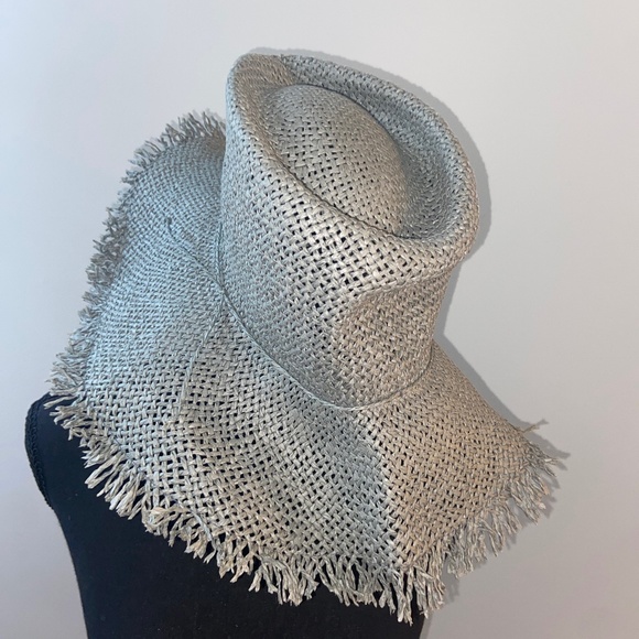 Women’s  Straw Hat - Picture 1 of 4